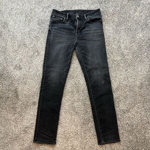 American Eagle Athletic fit jeans 32x32